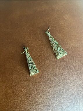 Macy's 14kt Gold Pyramid Dangling Earrings